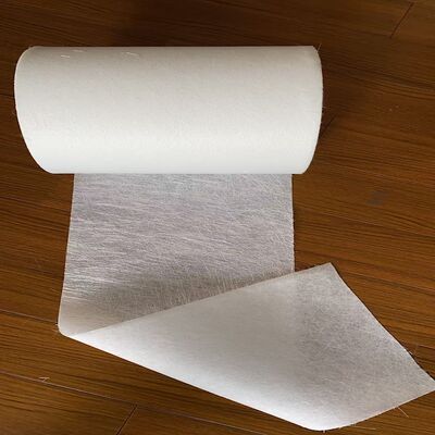 유리섬유 썰매 매트 FRP 펄트루션을위한 폴리에스터 베일 층으로 빗, 단위 무게는 1 평방 미터 당 240g, 표면을 매우 부드럽게 만들기 위해 태양 프레임 패널에 널리 사용됩니다.